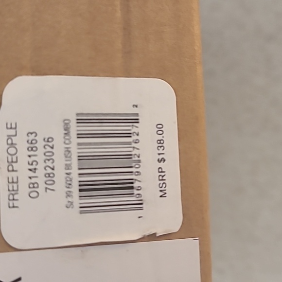 FREE PEOPLE CATCH ME IF YOU CAN SNEAKER SIZE 39/8.5-9 - Picture 2 of 12